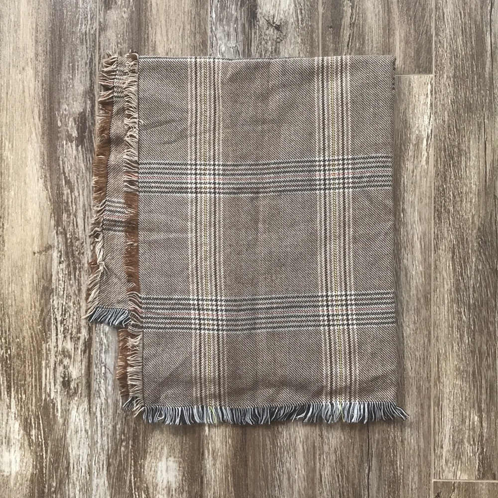 Cute sophisticated scarf